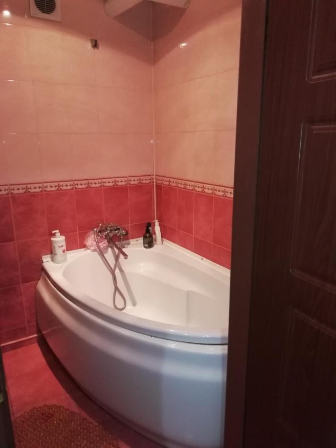 Апартаменты Квартира посуточно Каменское Экстерьер фото